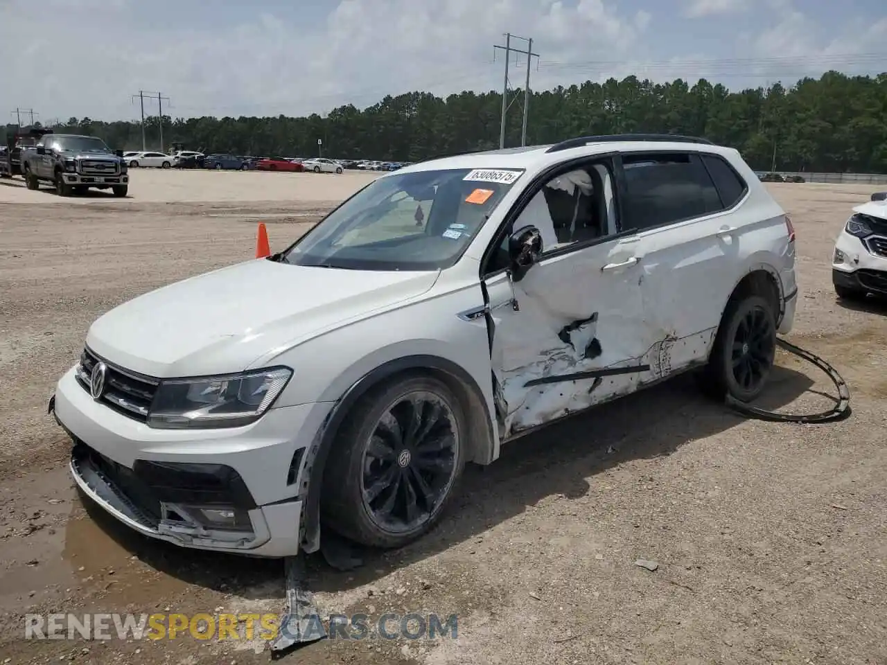 1 Photograph of a damaged car 3VV3B7AX7MM130227 VOLKSWAGEN TIGUAN 2021