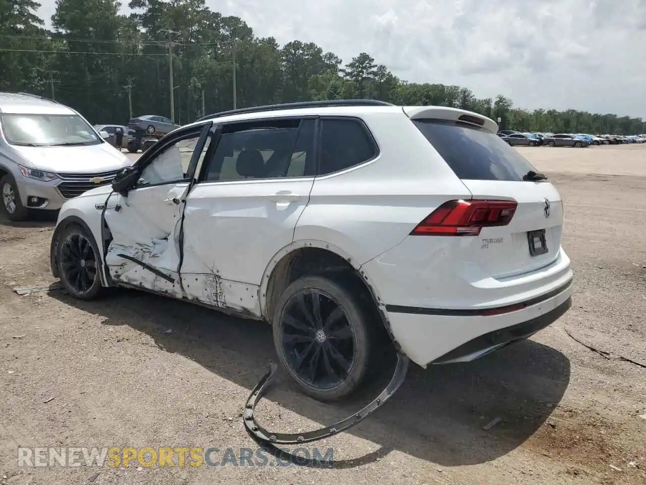 2 Photograph of a damaged car 3VV3B7AX7MM130227 VOLKSWAGEN TIGUAN 2021