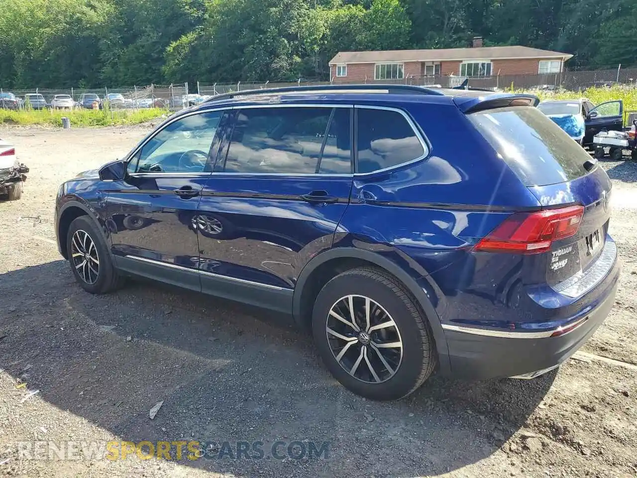 2 Photograph of a damaged car 3VV3B7AX8MM059040 VOLKSWAGEN TIGUAN 2021