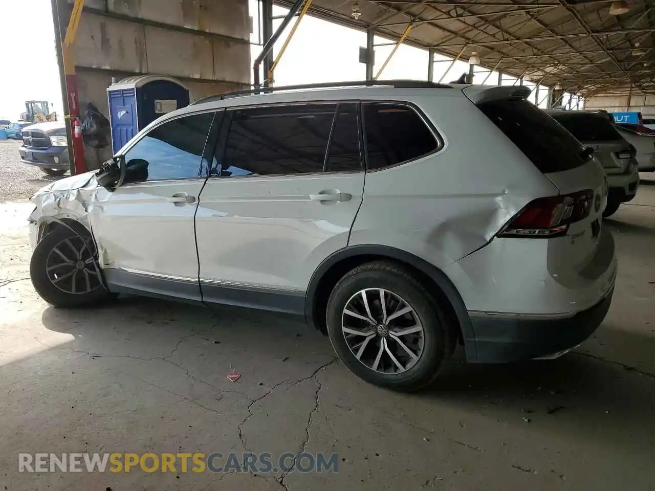 2 Photograph of a damaged car 3VV3B7AX8MM095987 VOLKSWAGEN TIGUAN 2021