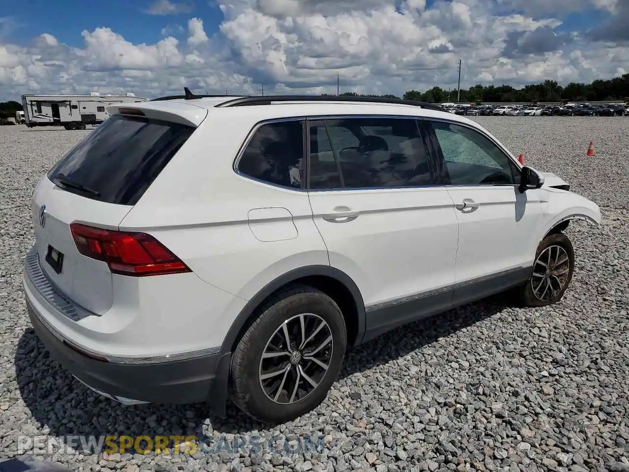 3 fotografías del automóvil dañado 3VV3B7AX8MM159042 VOLKSWAGEN TIGUAN 2021