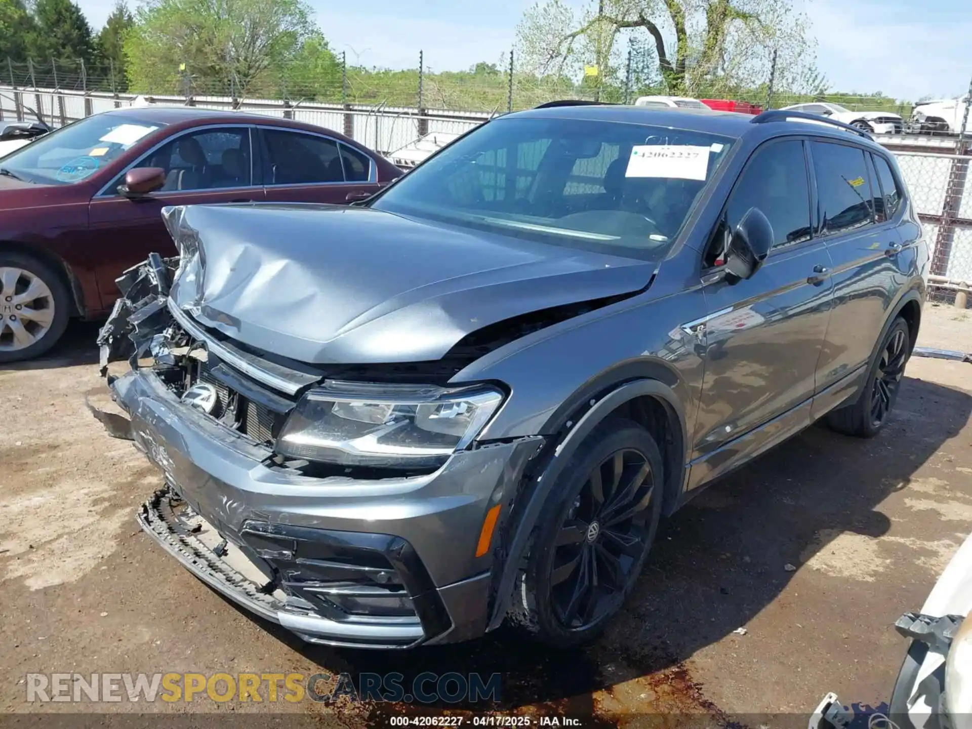 2 Photograph of a damaged car 3VV3B7AX9MM020165 VOLKSWAGEN TIGUAN 2021