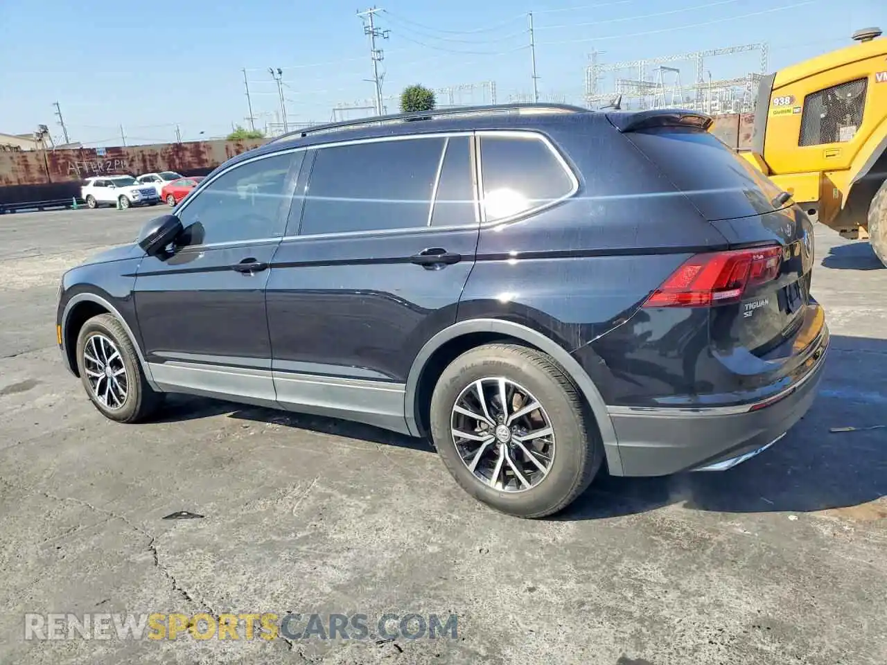 2 Photograph of a damaged car 3VV3B7AX9MM027066 VOLKSWAGEN TIGUAN 2021