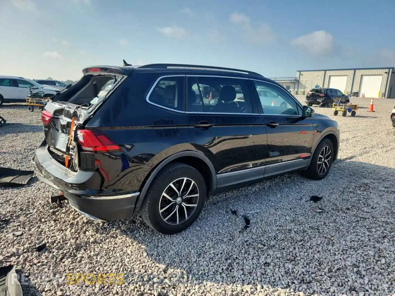 3 Photograph of a damaged car 3VV3B7AX9MM140189 VOLKSWAGEN TIGUAN 2021
