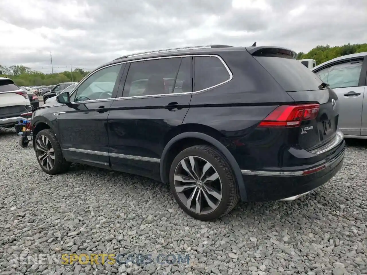 2 Photograph of a damaged car 3VV4B7AX2MM129930 VOLKSWAGEN TIGUAN 2021