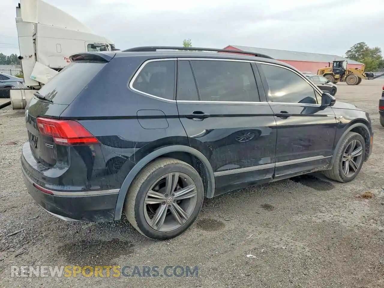 3 Photograph of a damaged car 3VV4B7AX4MM111087 VOLKSWAGEN TIGUAN 2021