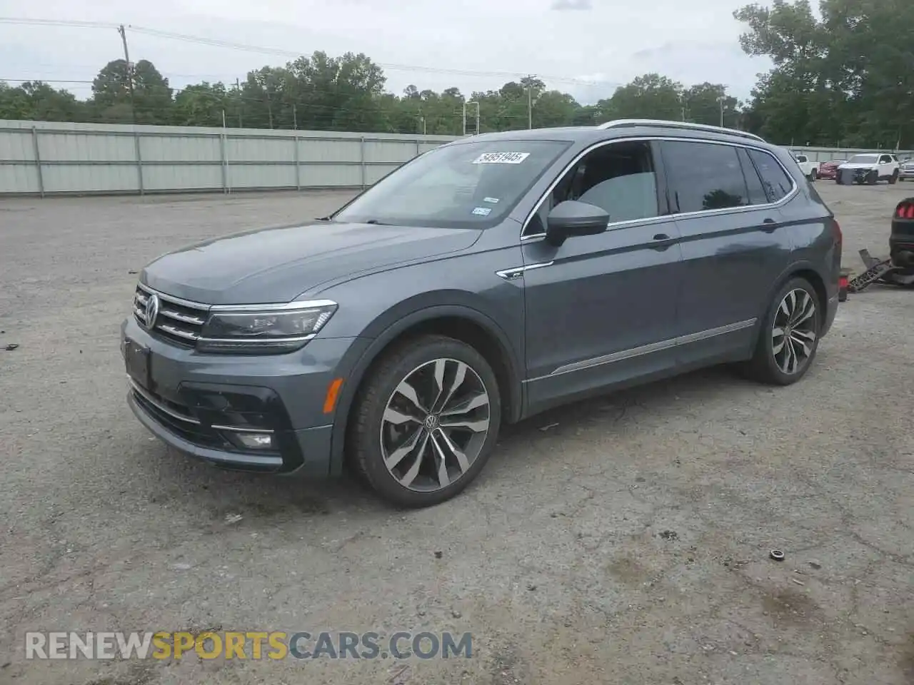 1 Photograph of a damaged car 3VV4B7AX6MM081302 VOLKSWAGEN TIGUAN 2021