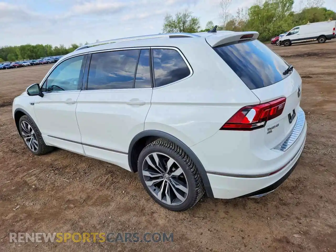 2 Photograph of a damaged car 3VV4B7AX7MM134198 VOLKSWAGEN TIGUAN 2021