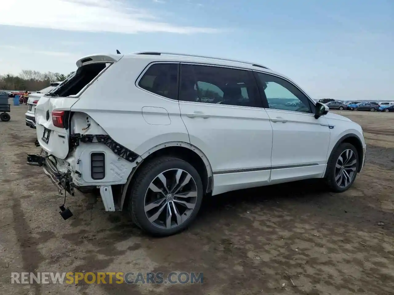3 Photograph of a damaged car 3VV4B7AX9MM065403 VOLKSWAGEN TIGUAN 2021