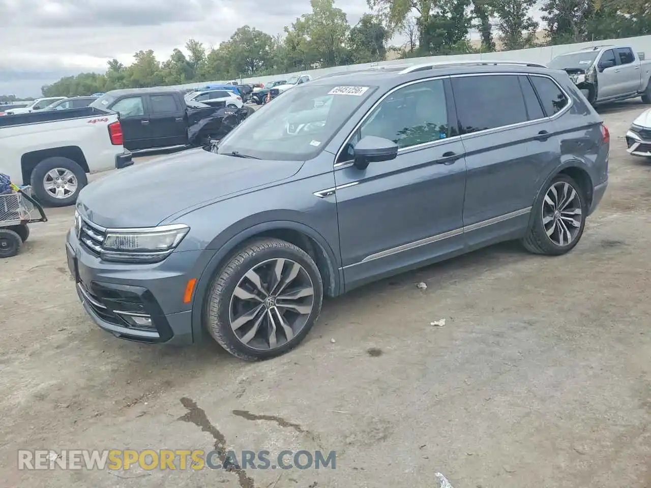1 Photograph of a damaged car 3VV4B7AX9MM118536 VOLKSWAGEN TIGUAN 2021