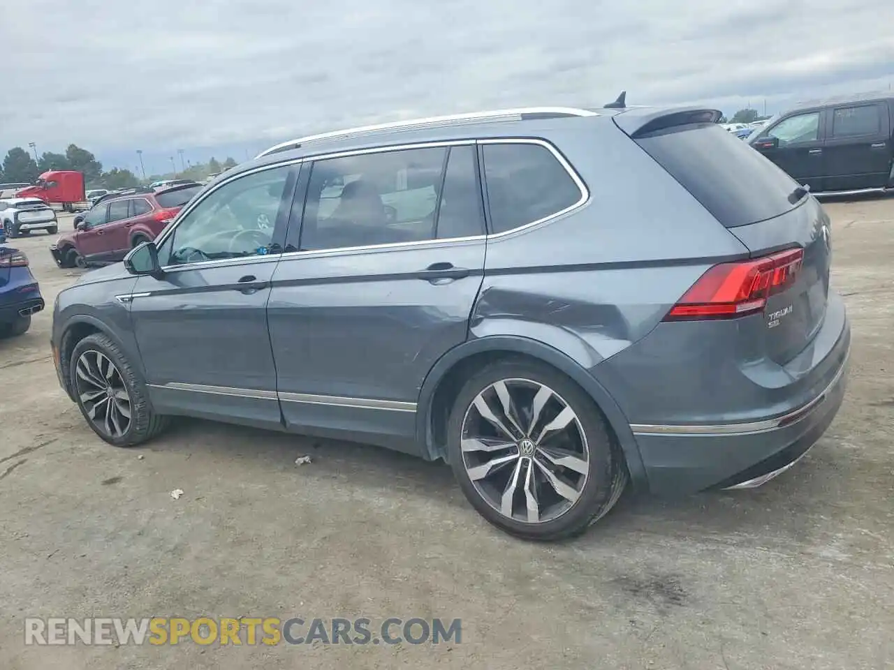 2 Photograph of a damaged car 3VV4B7AX9MM118536 VOLKSWAGEN TIGUAN 2021
