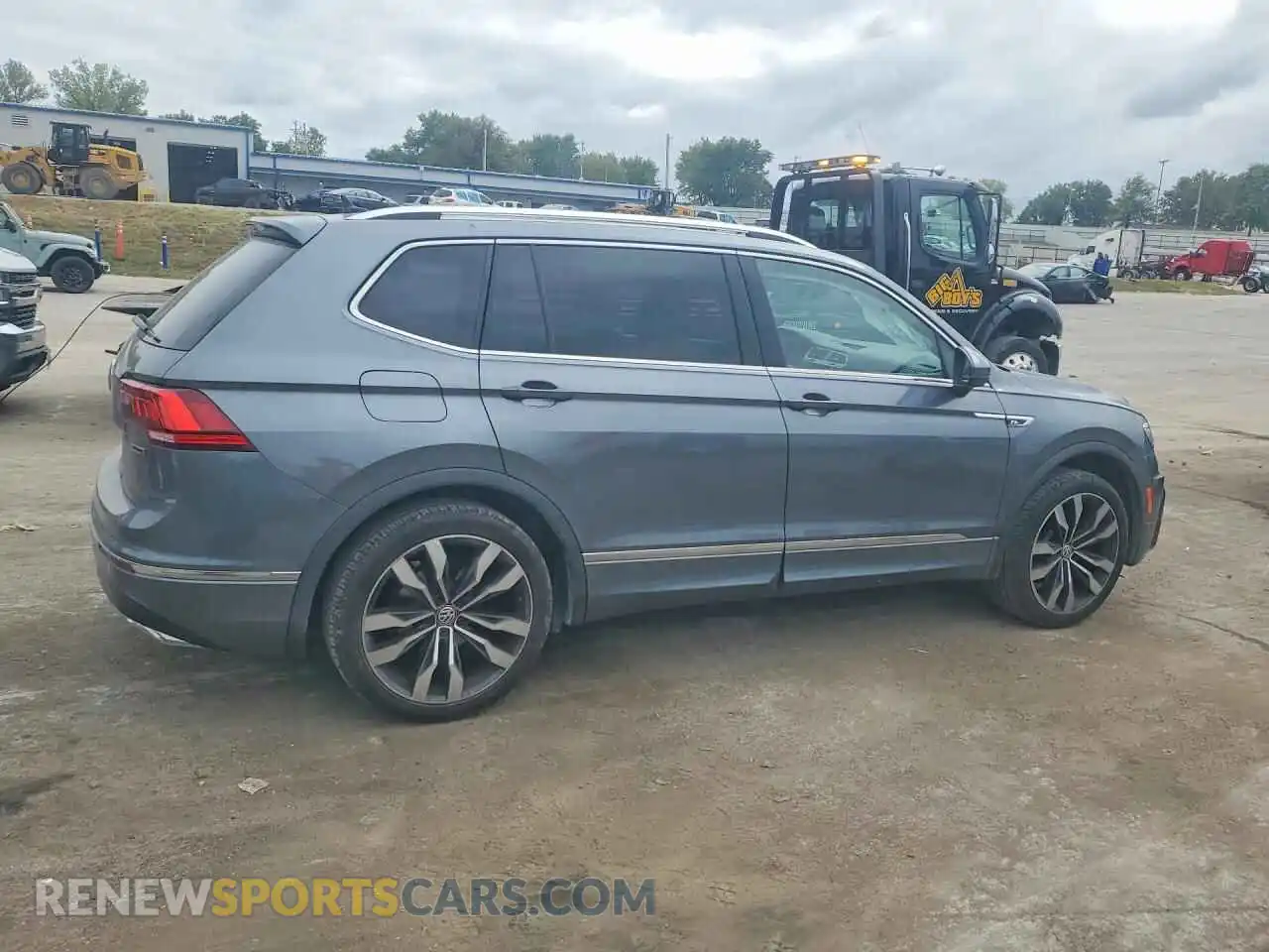 3 Photograph of a damaged car 3VV4B7AX9MM118536 VOLKSWAGEN TIGUAN 2021