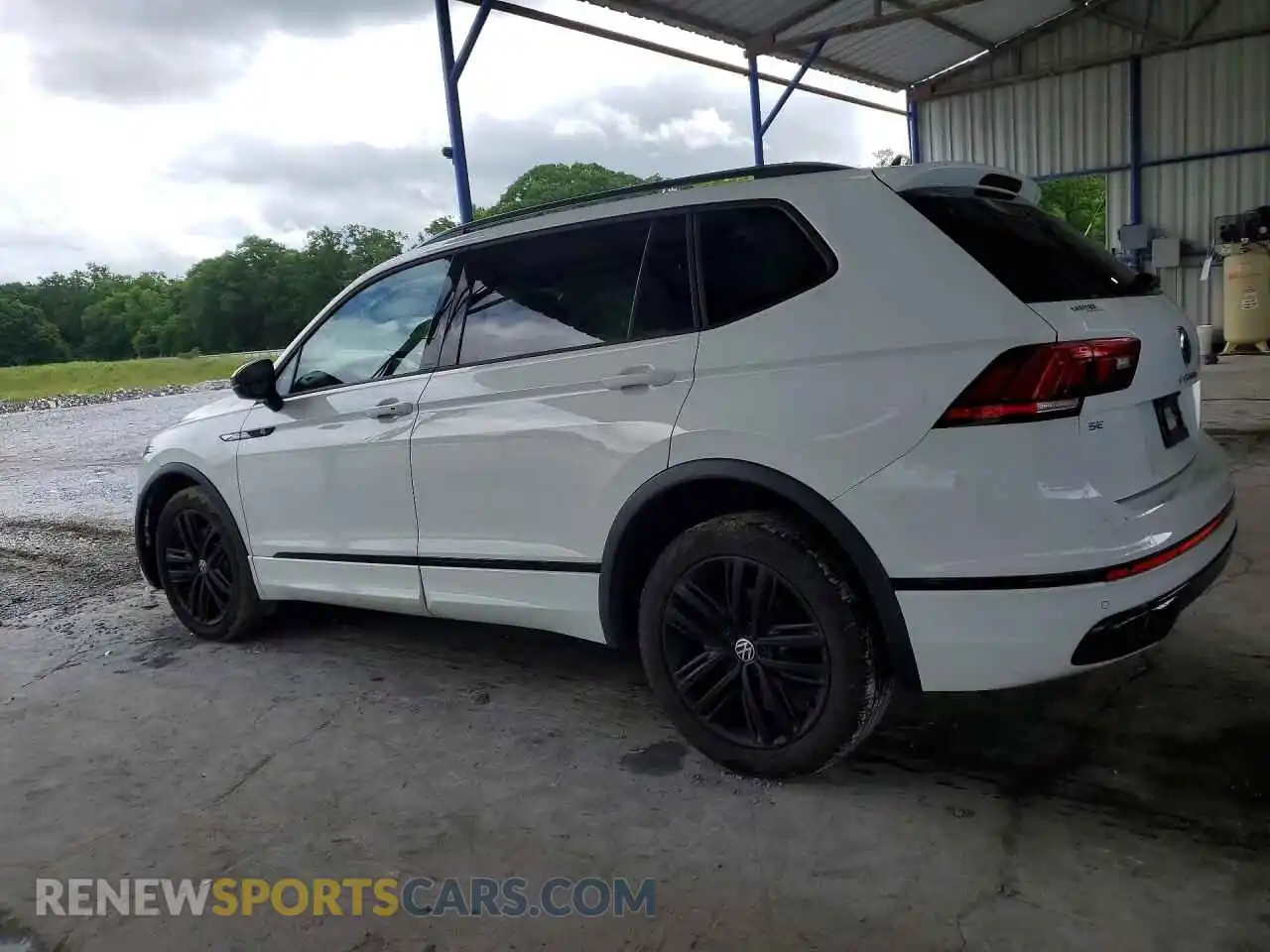 2 Photograph of a damaged car 3VVCB7AX1NM170367 VOLKSWAGEN TIGUAN 2022