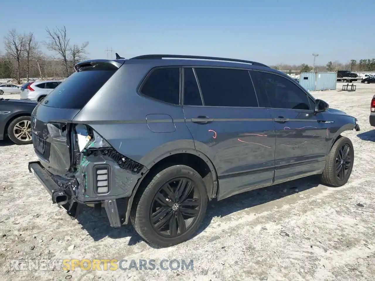 3 Photograph of a damaged car 3VVCB7AX5NM080672 VOLKSWAGEN TIGUAN 2022