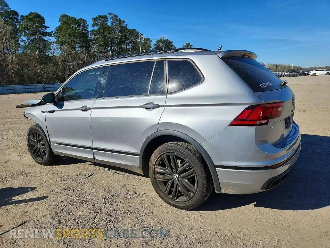 2 Photograph of a damaged car 3VVCB7AX5NM108406 VOLKSWAGEN TIGUAN 2022