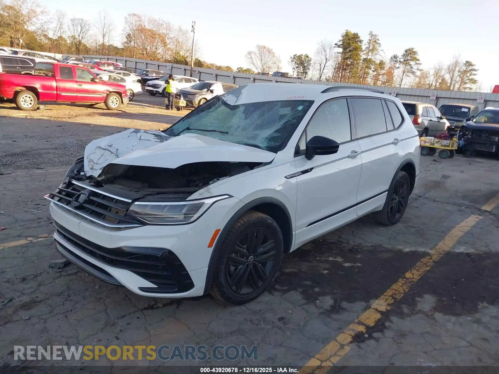 2 Фотография поврежденного автомобиля 3VVCB7AX7NM007366 VOLKSWAGEN TIGUAN 2022