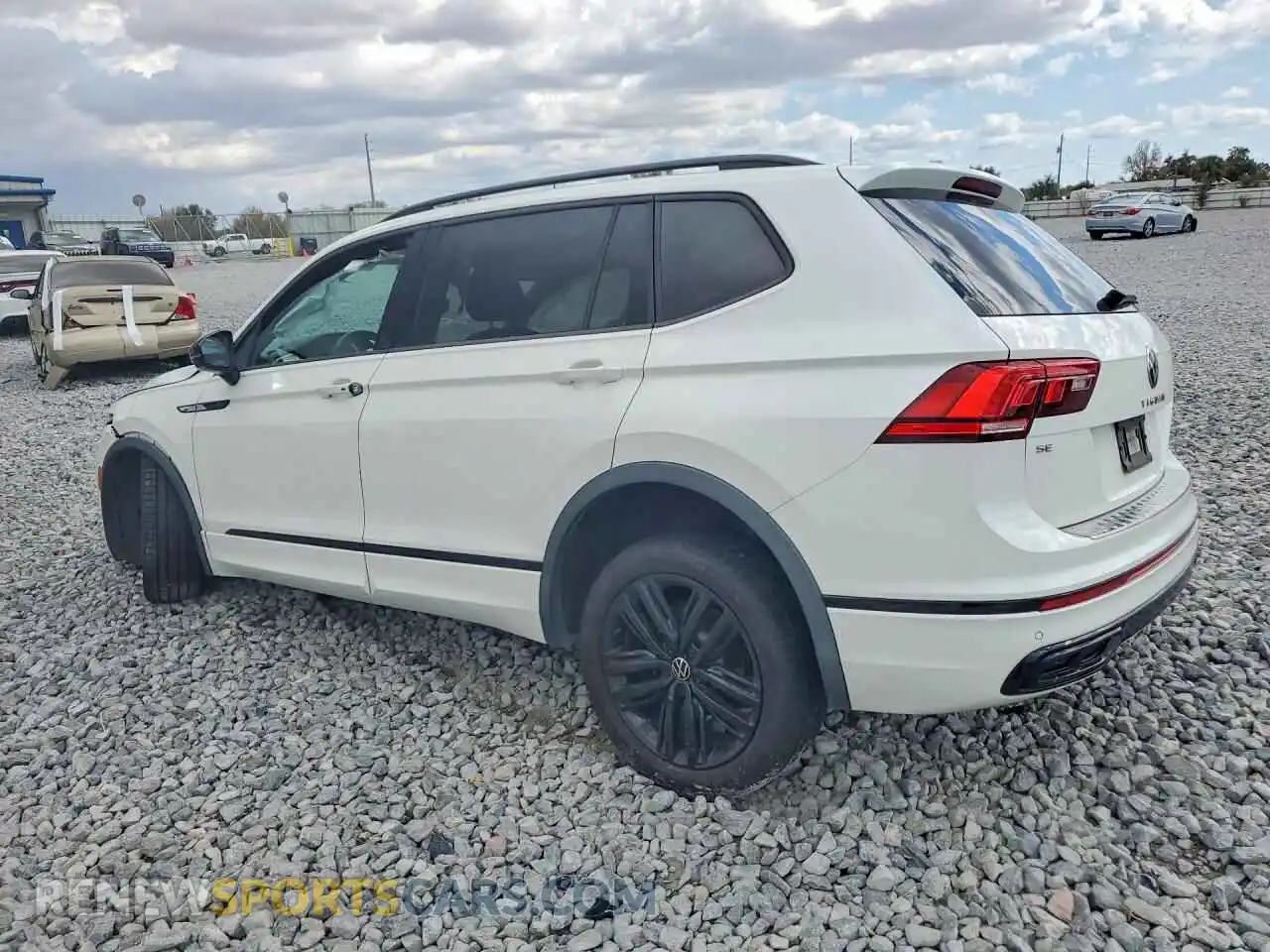 2 fotografías del automóvil dañado 3VVCB7AX7NM073982 VOLKSWAGEN TIGUAN 2022