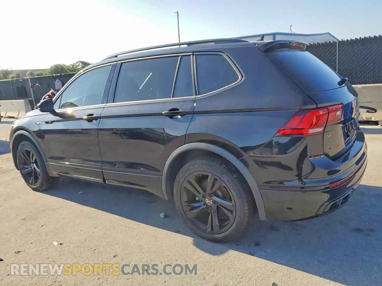 2 Photograph of a damaged car 3VVCB7AX0PM089962 VOLKSWAGEN TIGUAN 2023