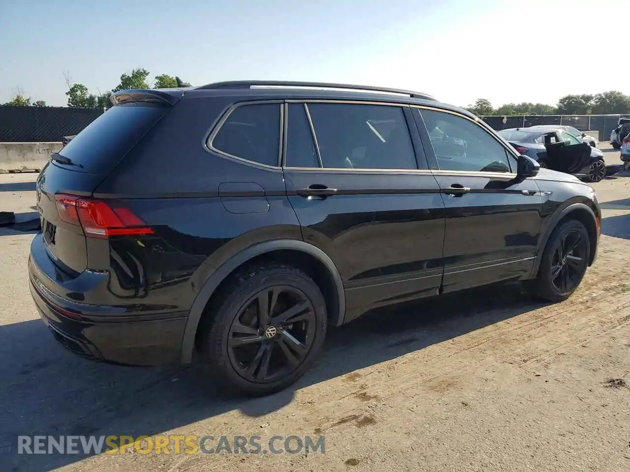 3 Photograph of a damaged car 3VVCB7AX0PM089962 VOLKSWAGEN TIGUAN 2023
