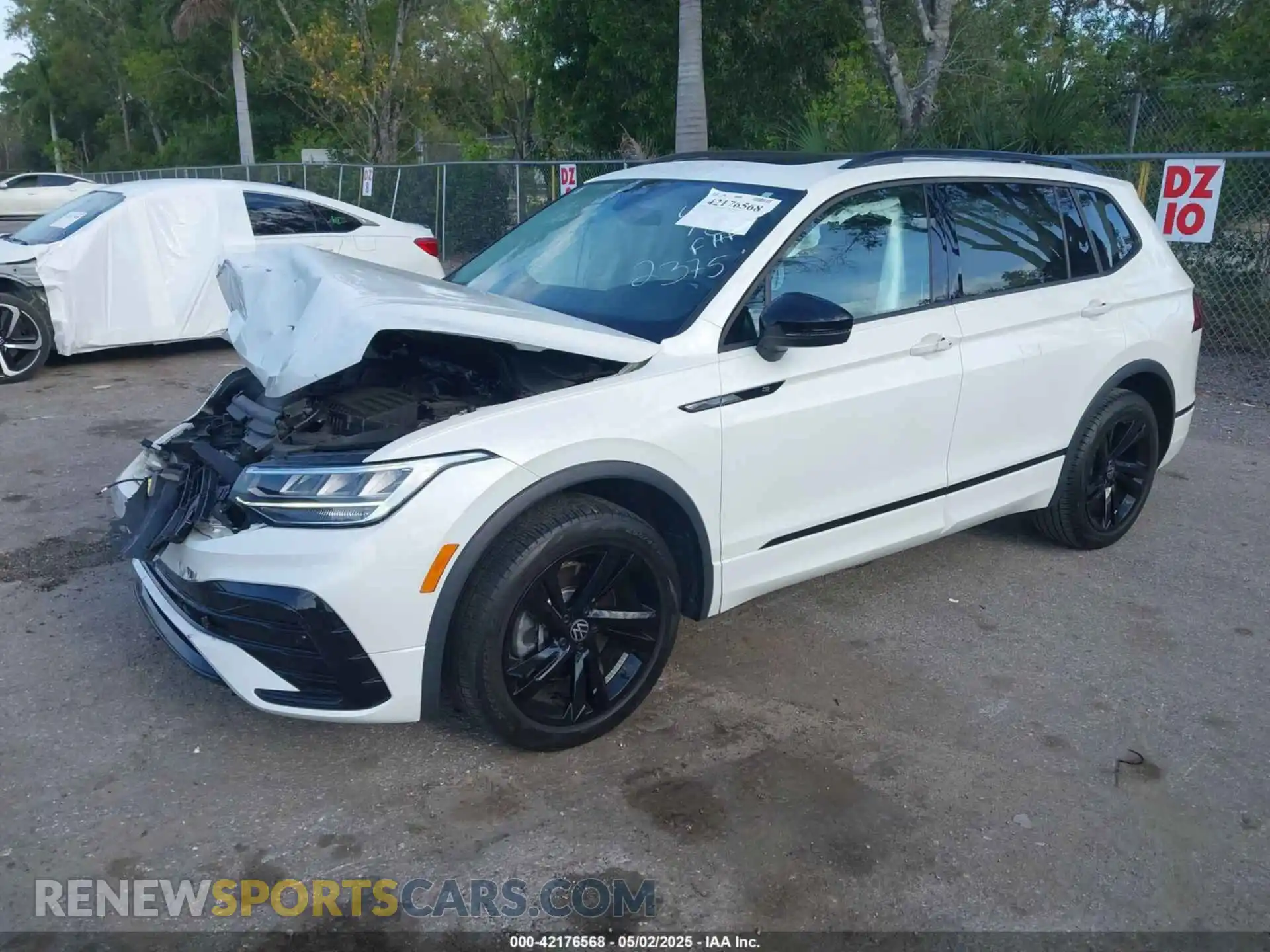 2 Photograph of a damaged car 3VVCB7AX0PM092375 VOLKSWAGEN TIGUAN 2023