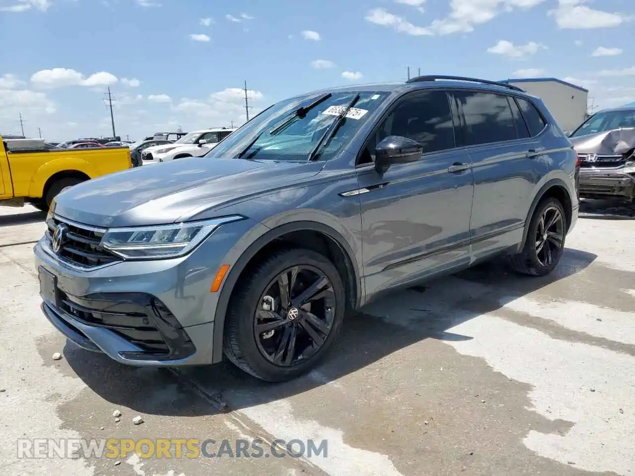 1 Фотография поврежденного автомобиля 3VVCB7AX2PM058020 VOLKSWAGEN TIGUAN 2023