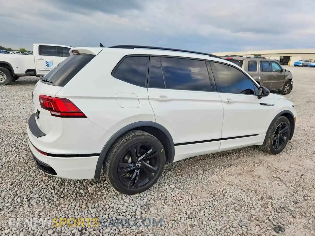 3 Photograph of a damaged car 3VVCB7AX3PM082469 VOLKSWAGEN TIGUAN 2023