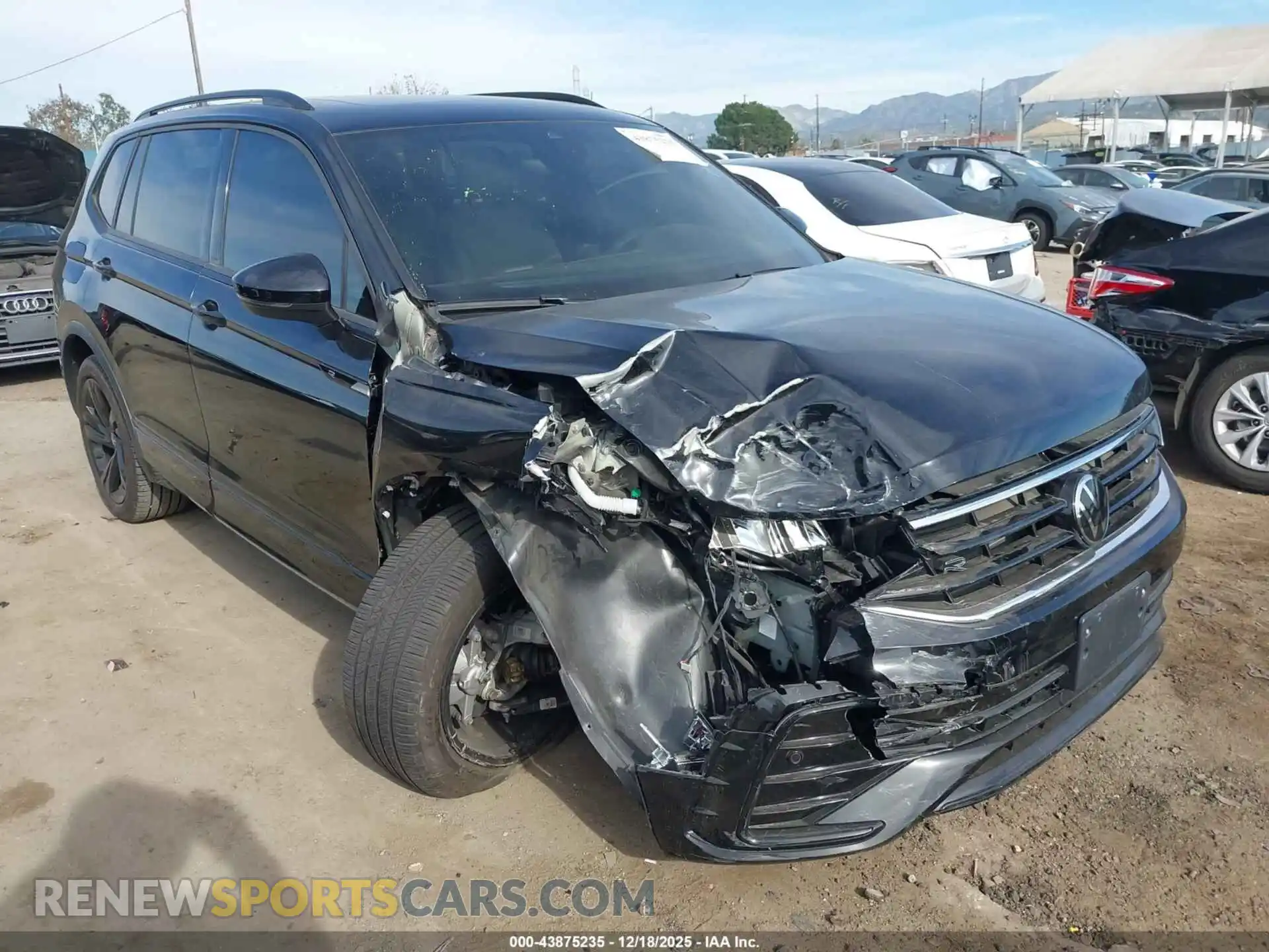 1 Фотография поврежденного автомобиля 3VVCB7AX4PM138015 VOLKSWAGEN TIGUAN 2023