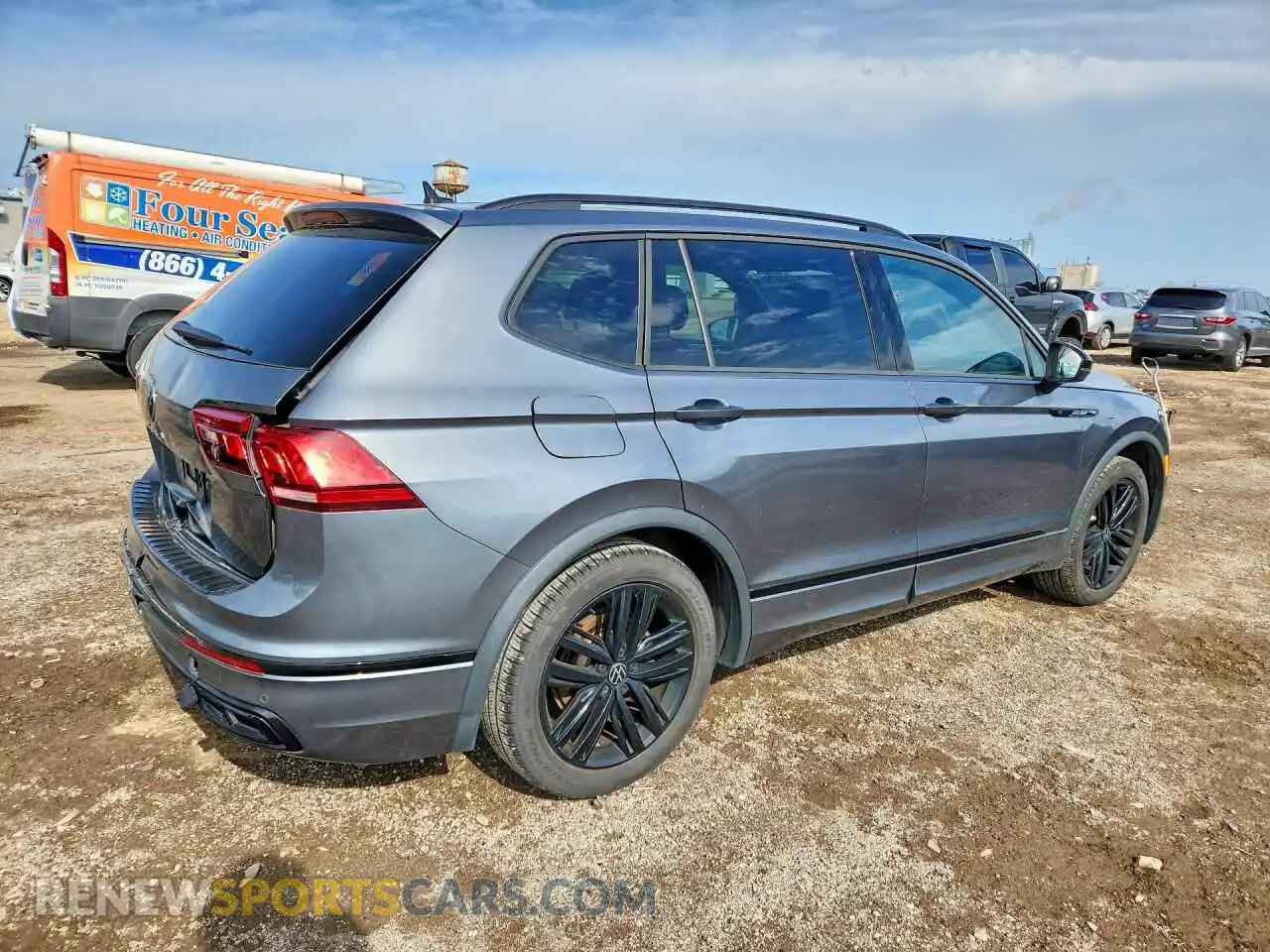 3 fotografías del automóvil dañado 3VVCB7AX4PM142095 VOLKSWAGEN TIGUAN 2023
