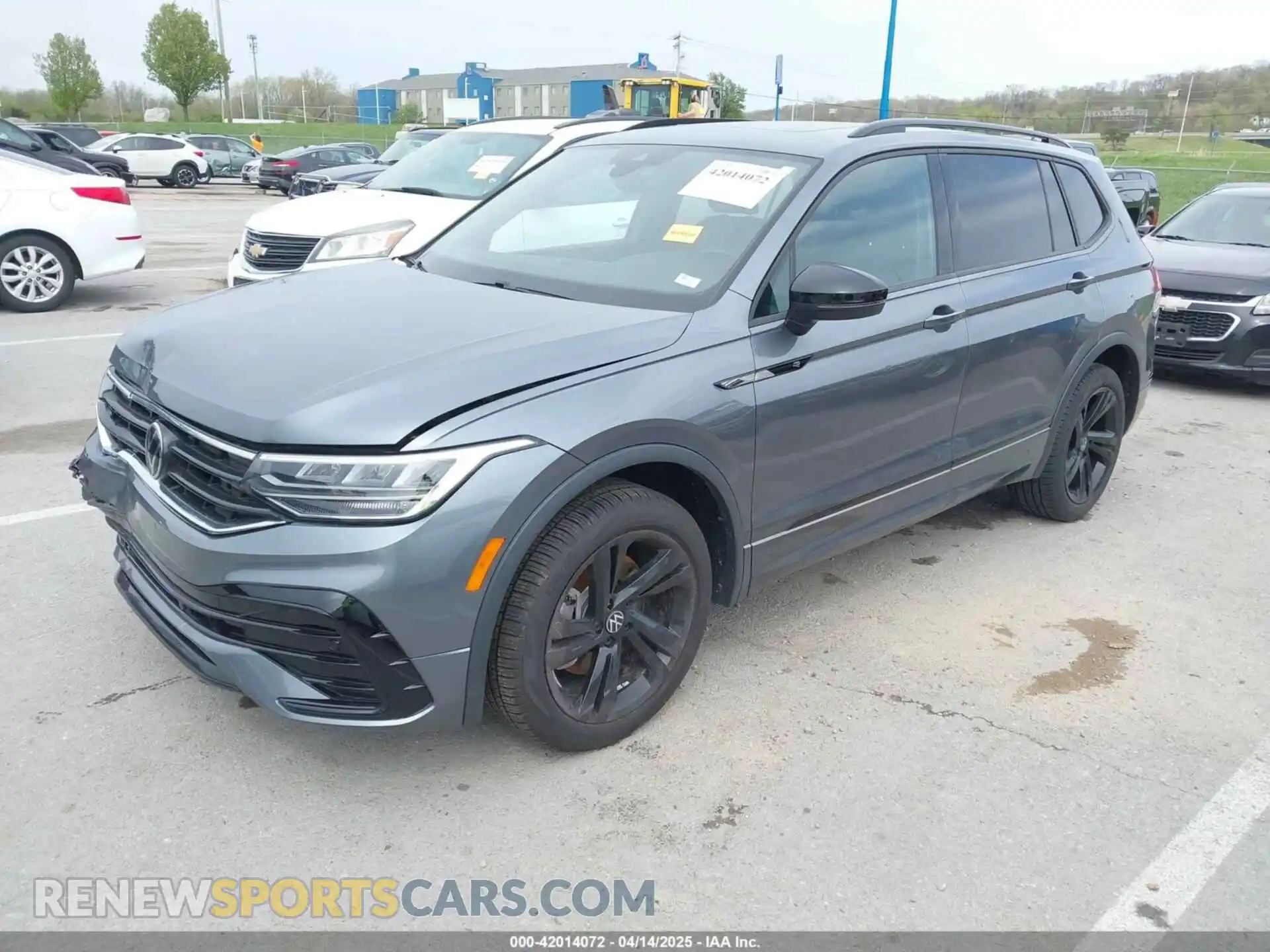 2 Photograph of a damaged car 3VVCB7AX5PM039767 VOLKSWAGEN TIGUAN 2023