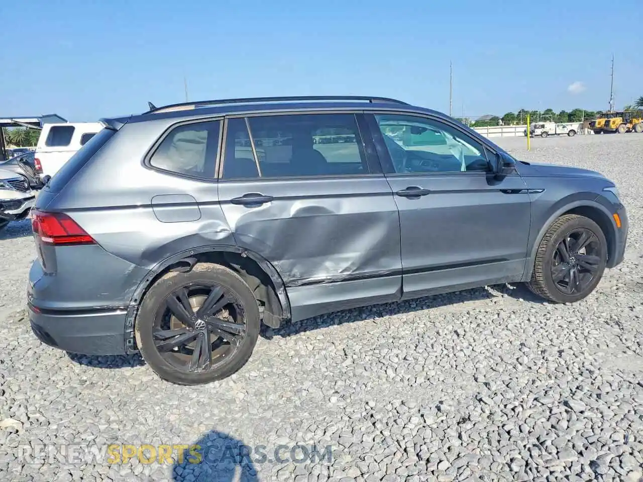 3 Фотография поврежденного автомобиля 3VVCB7AX6PM106103 VOLKSWAGEN TIGUAN 2023