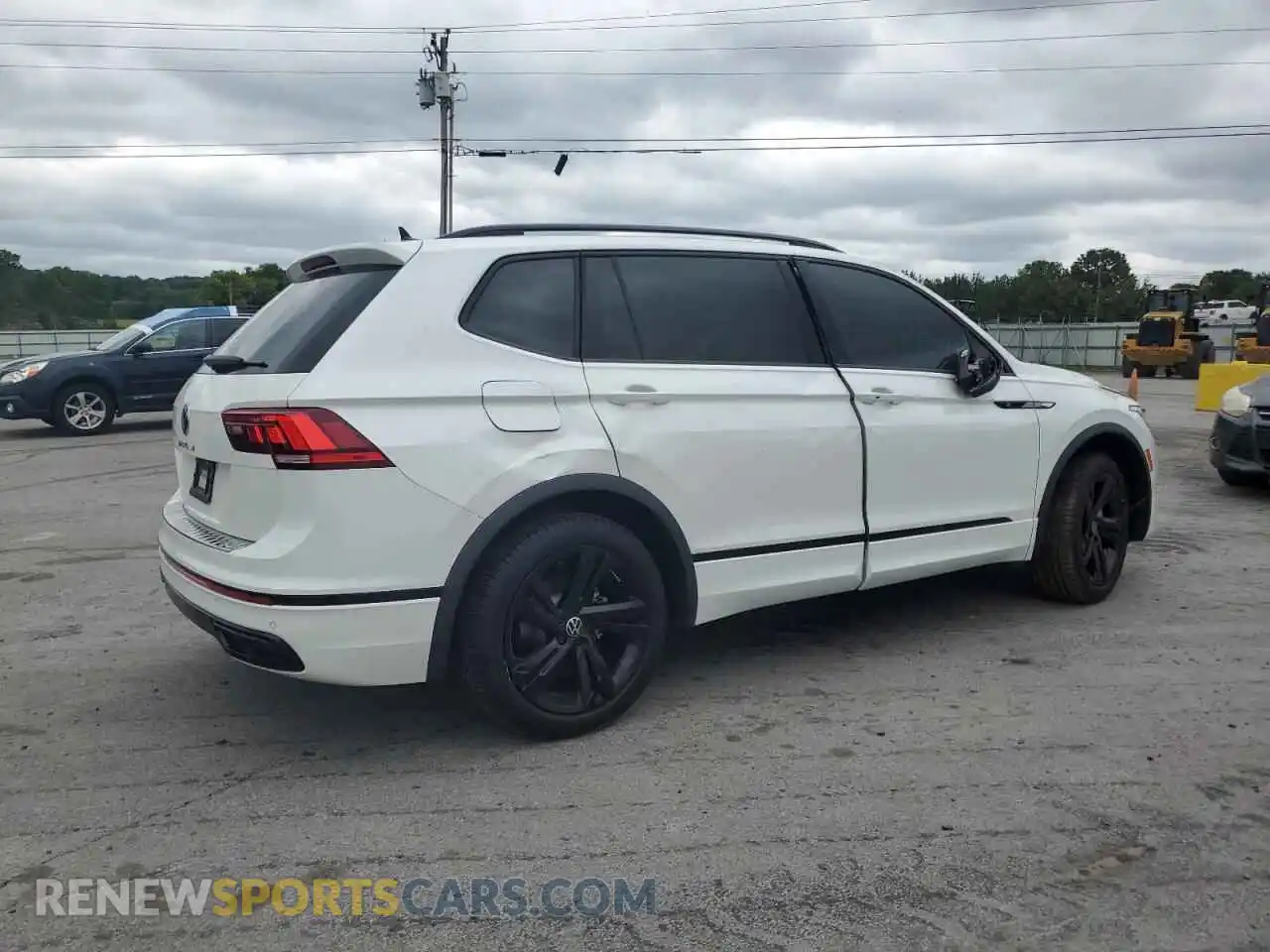 3 Photograph of a damaged car 3VVCB7AX6PM118946 VOLKSWAGEN TIGUAN 2023