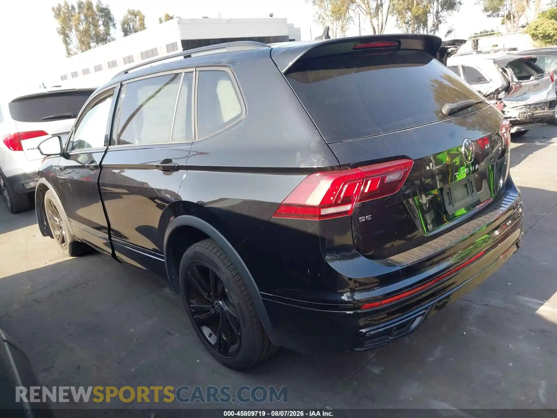 3 Photograph of a damaged car 3VVCB7AX6PM140977 VOLKSWAGEN TIGUAN 2023