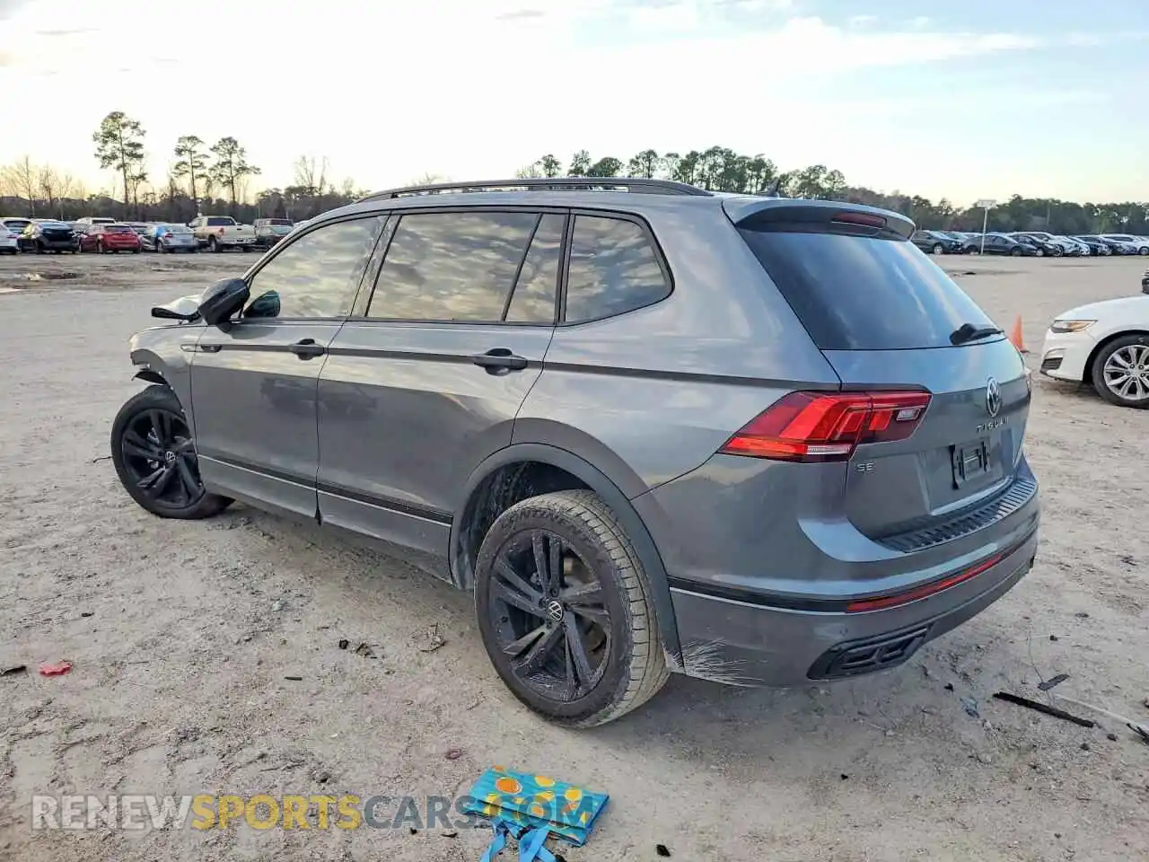 2 Photograph of a damaged car 3VVCB7AX7PM030956 VOLKSWAGEN TIGUAN 2023