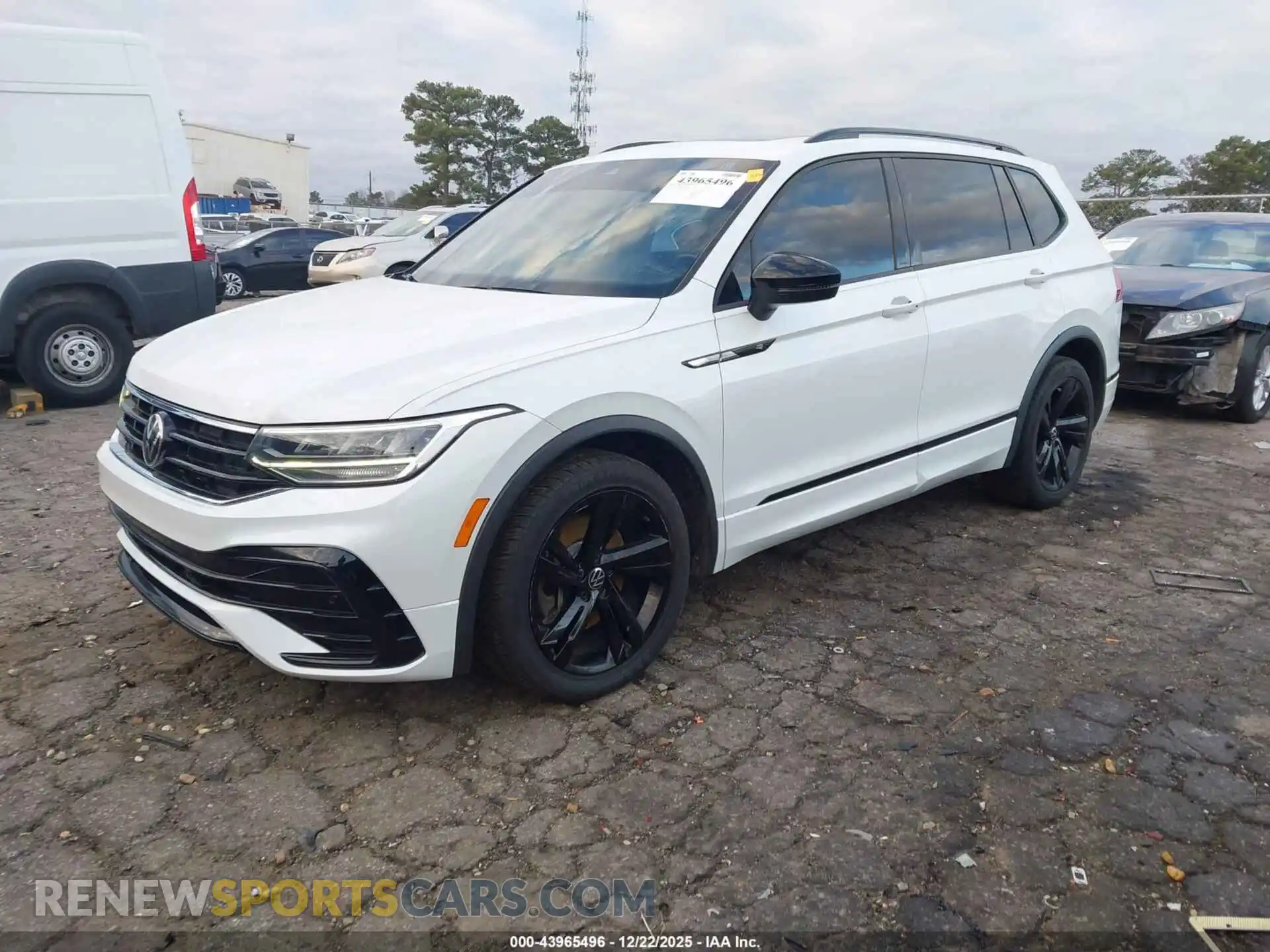 2 Photograph of a damaged car 3VVCB7AX7PM031430 VOLKSWAGEN TIGUAN 2023