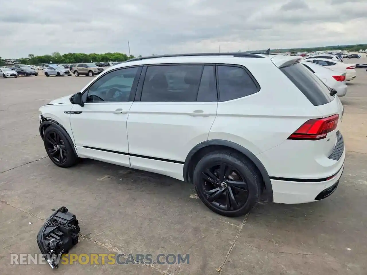 2 Photograph of a damaged car 3VVCB7AX7PM109219 VOLKSWAGEN TIGUAN 2023