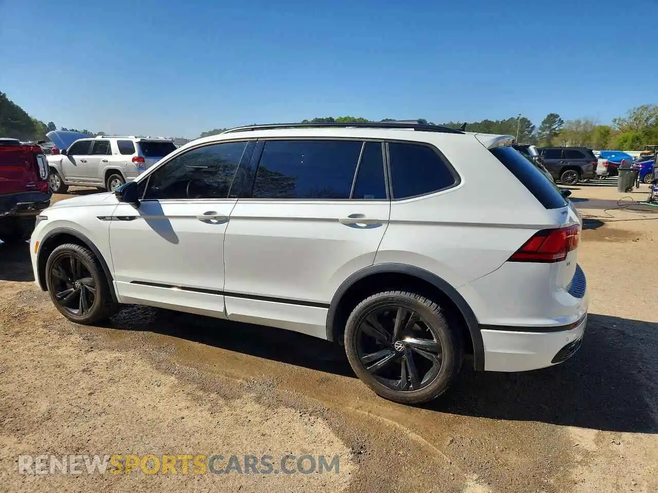 2 Photograph of a damaged car 3VVCB7AX8PM044168 VOLKSWAGEN TIGUAN 2023