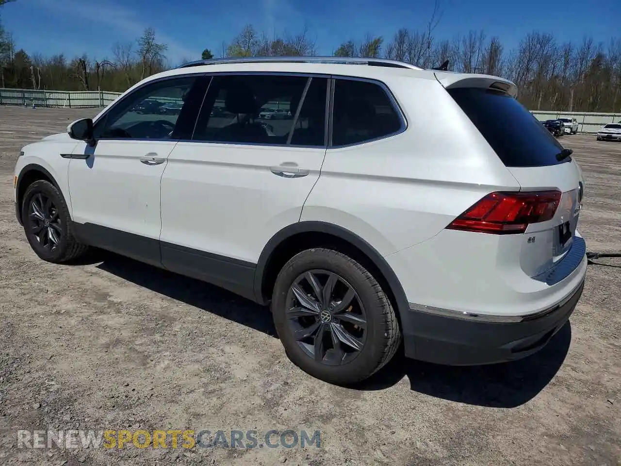 2 Photograph of a damaged car 3VVMB7AX0PM025649 VOLKSWAGEN TIGUAN 2023