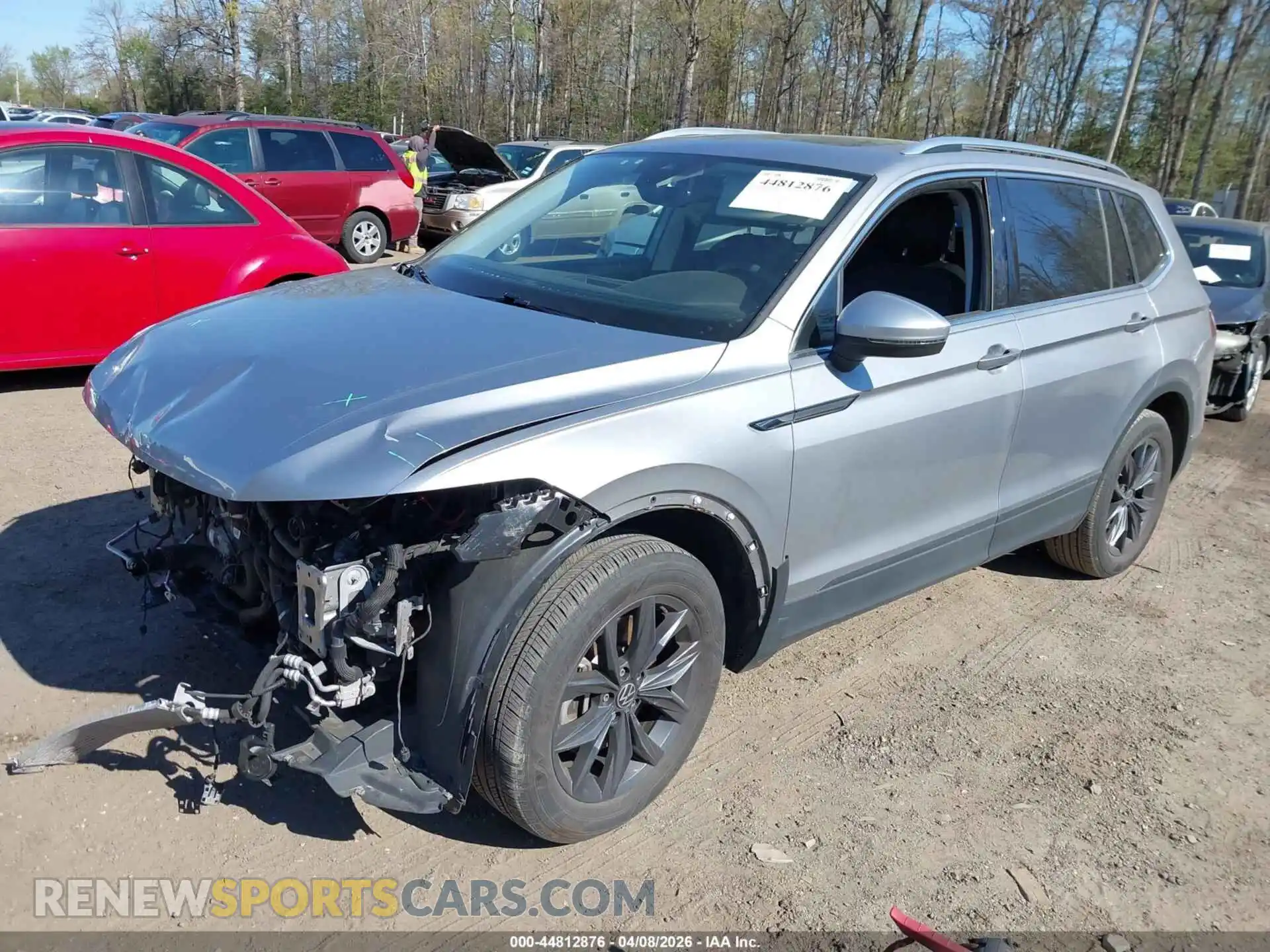 2 fotografías del automóvil dañado 3VVMB7AX0PM033587 VOLKSWAGEN TIGUAN 2023