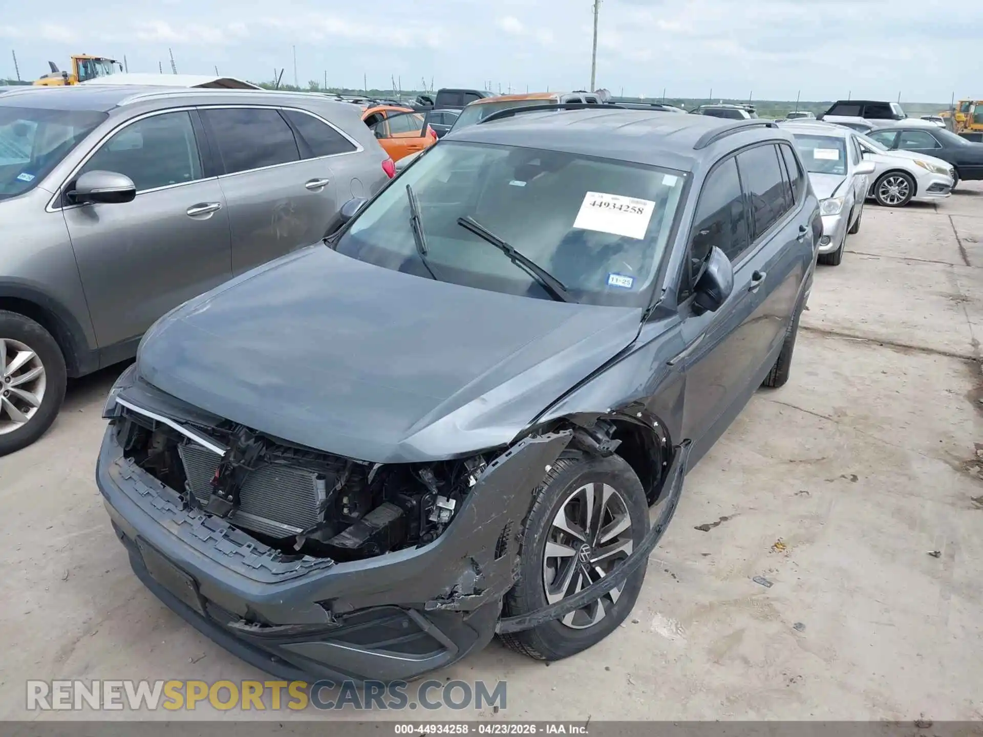 2 Photograph of a damaged car 3VVRB7AX7PM044642 VOLKSWAGEN TIGUAN 2023