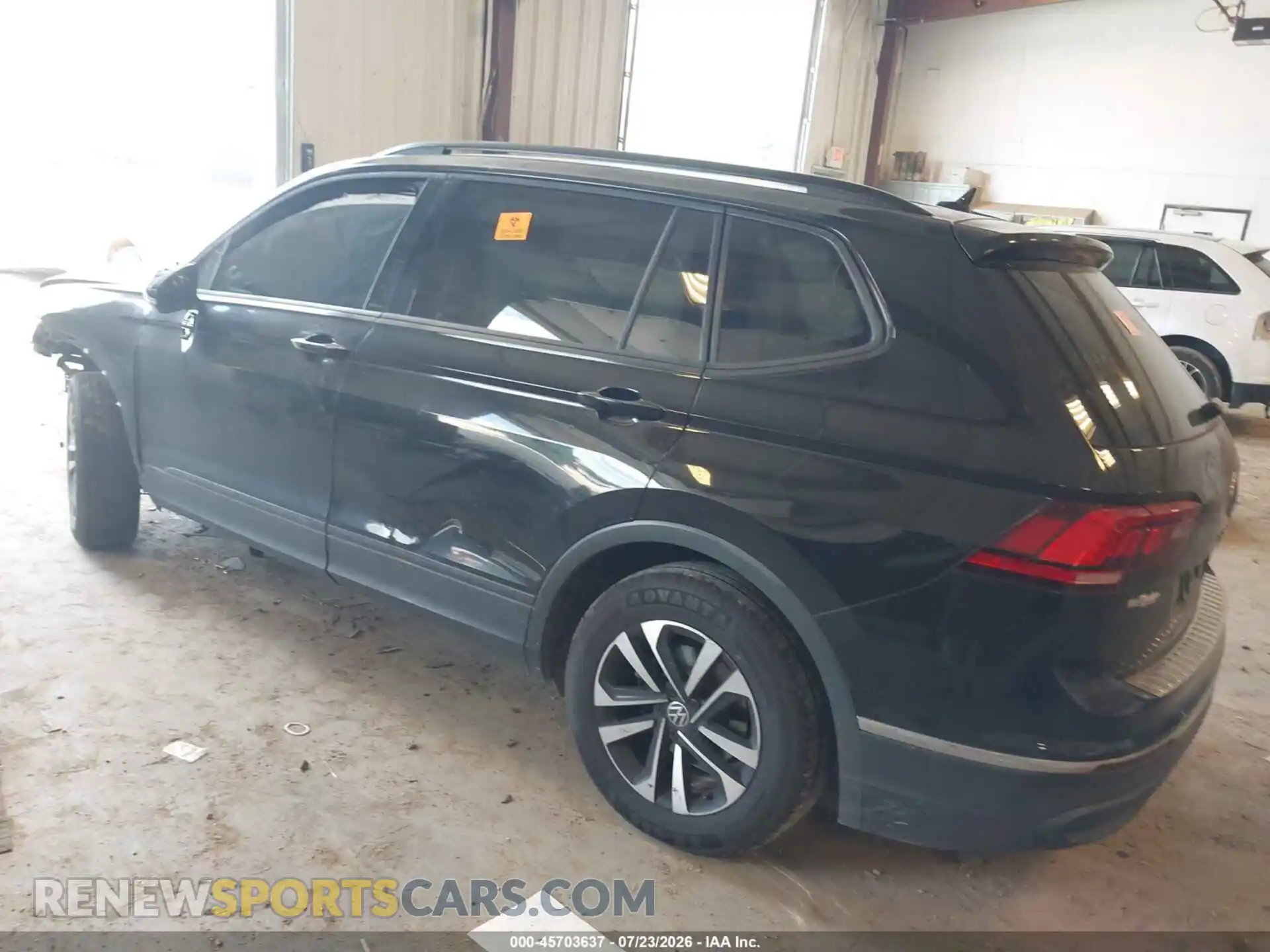 3 Photograph of a damaged car 3VVRB7AX8PM064432 VOLKSWAGEN TIGUAN 2023