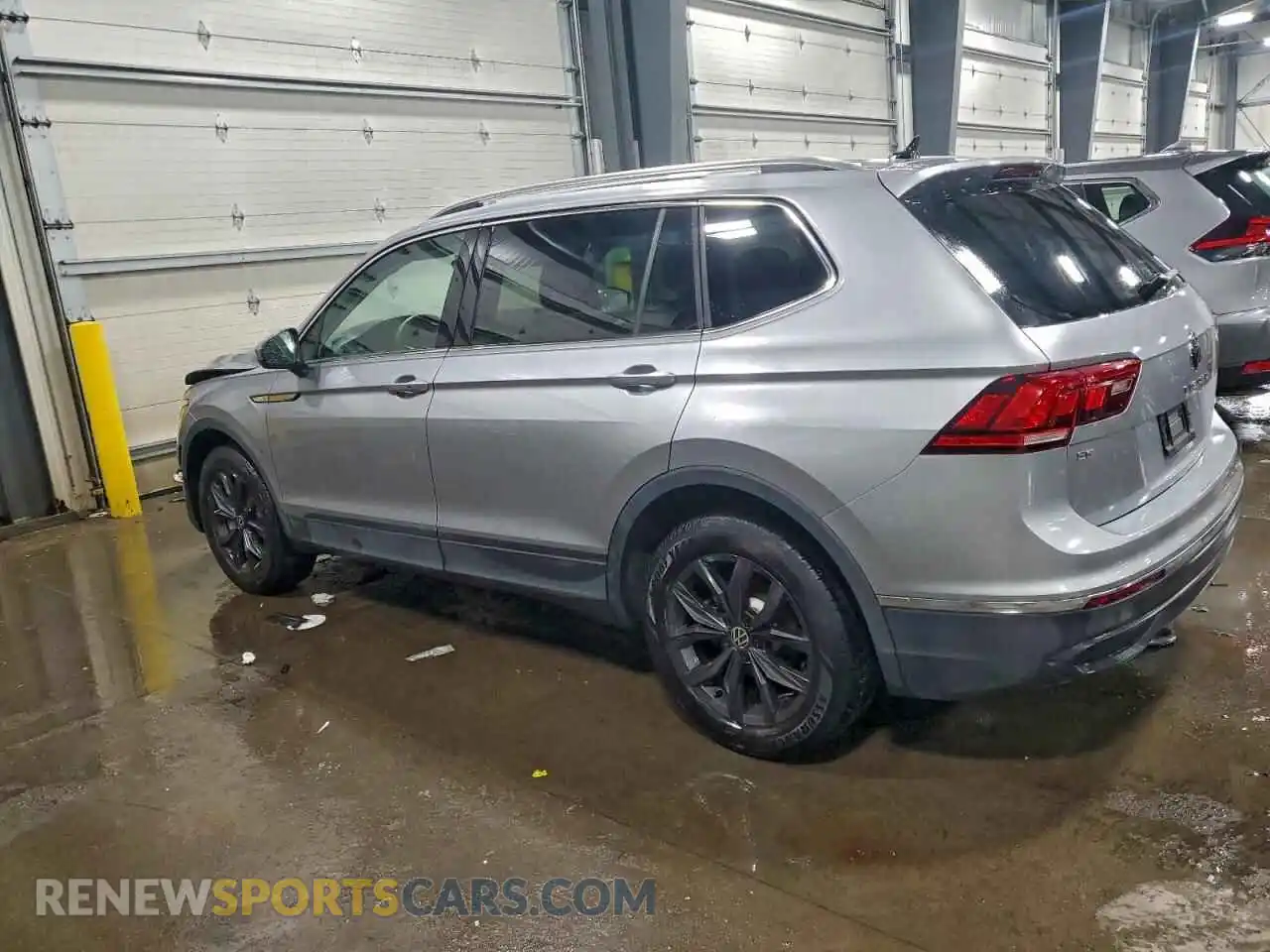 2 fotografías del automóvil dañado 3VV2B7AX4RM193143 VOLKSWAGEN TIGUAN 2024