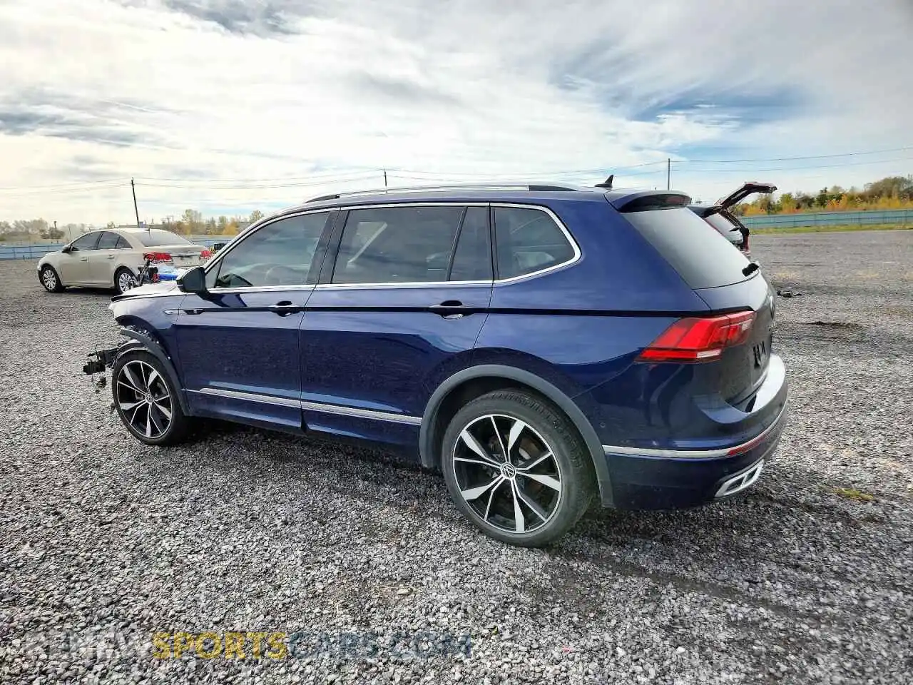 2 Photograph of a damaged car 3VV4B7AX2RM018043 VOLKSWAGEN TIGUAN 2024