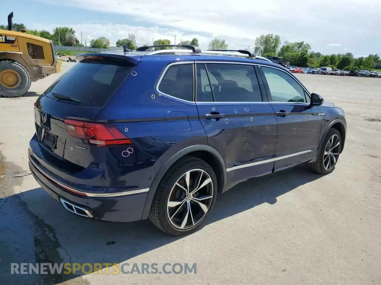3 Photograph of a damaged car 3VV4B7AX4RM045227 VOLKSWAGEN TIGUAN 2024