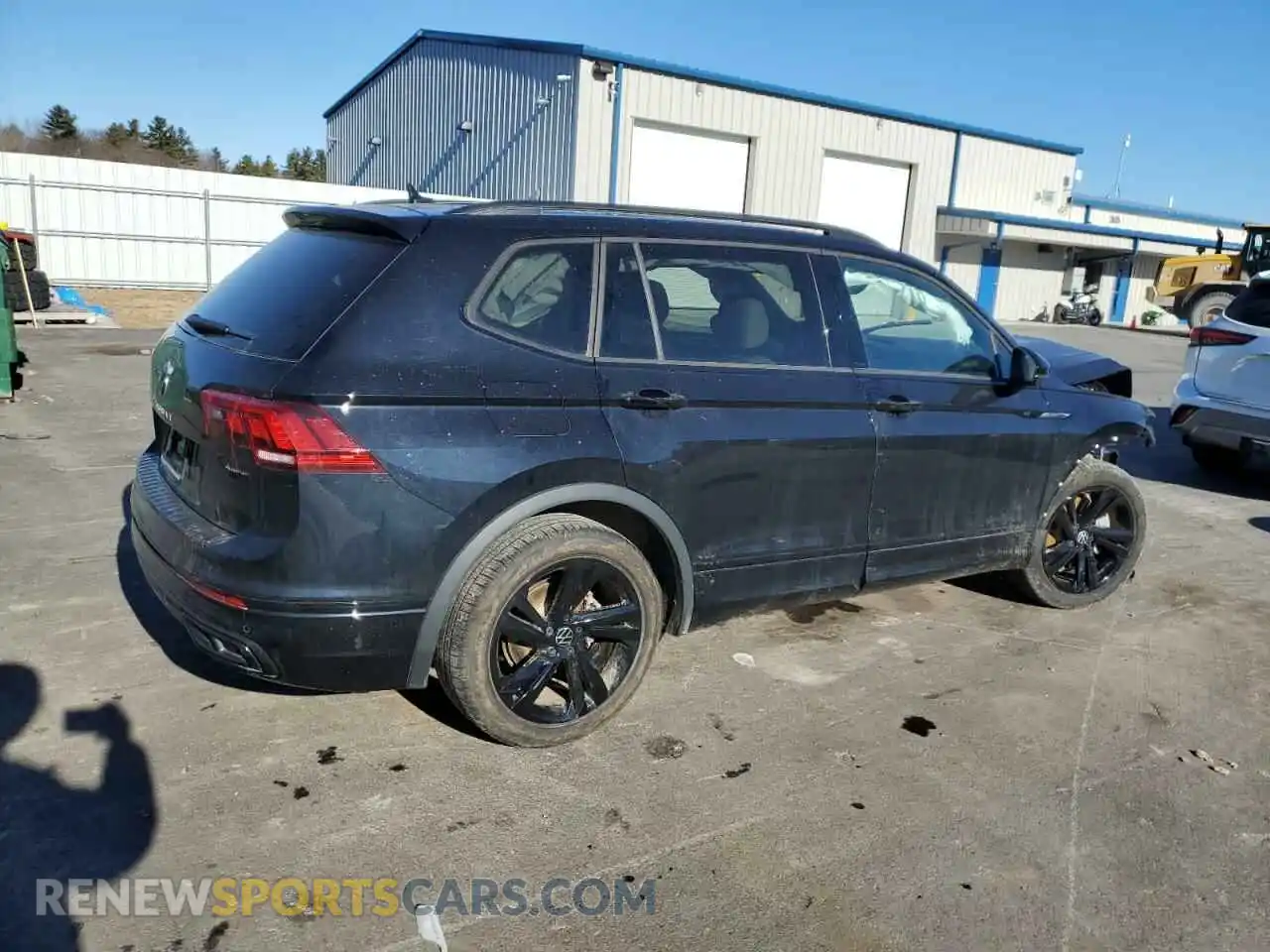 3 Photograph of a damaged car 3VV8B7AX3RM119030 VOLKSWAGEN TIGUAN 2024