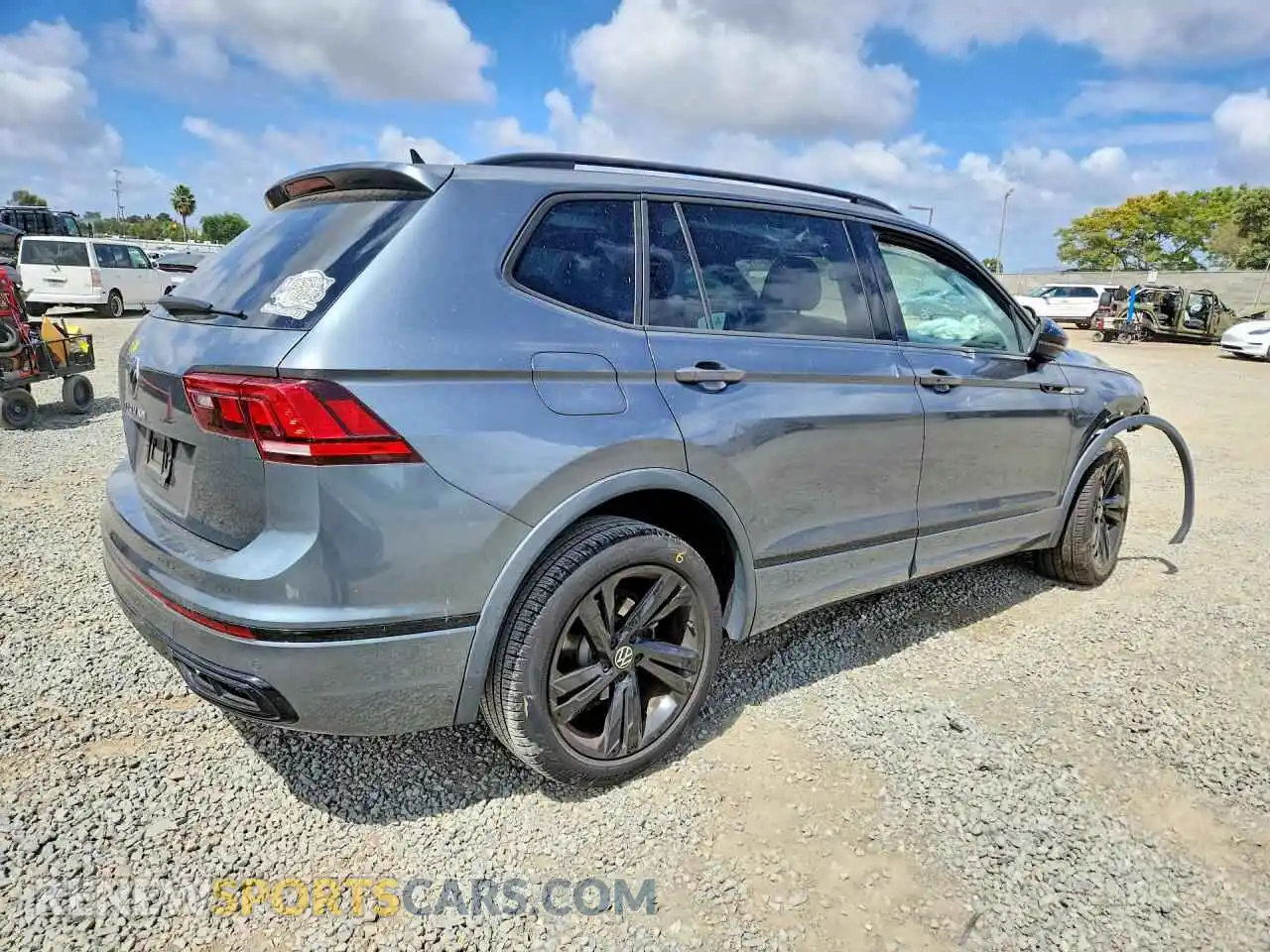 3 Photograph of a damaged car 3VVCB7AX0RM012818 VOLKSWAGEN TIGUAN 2024