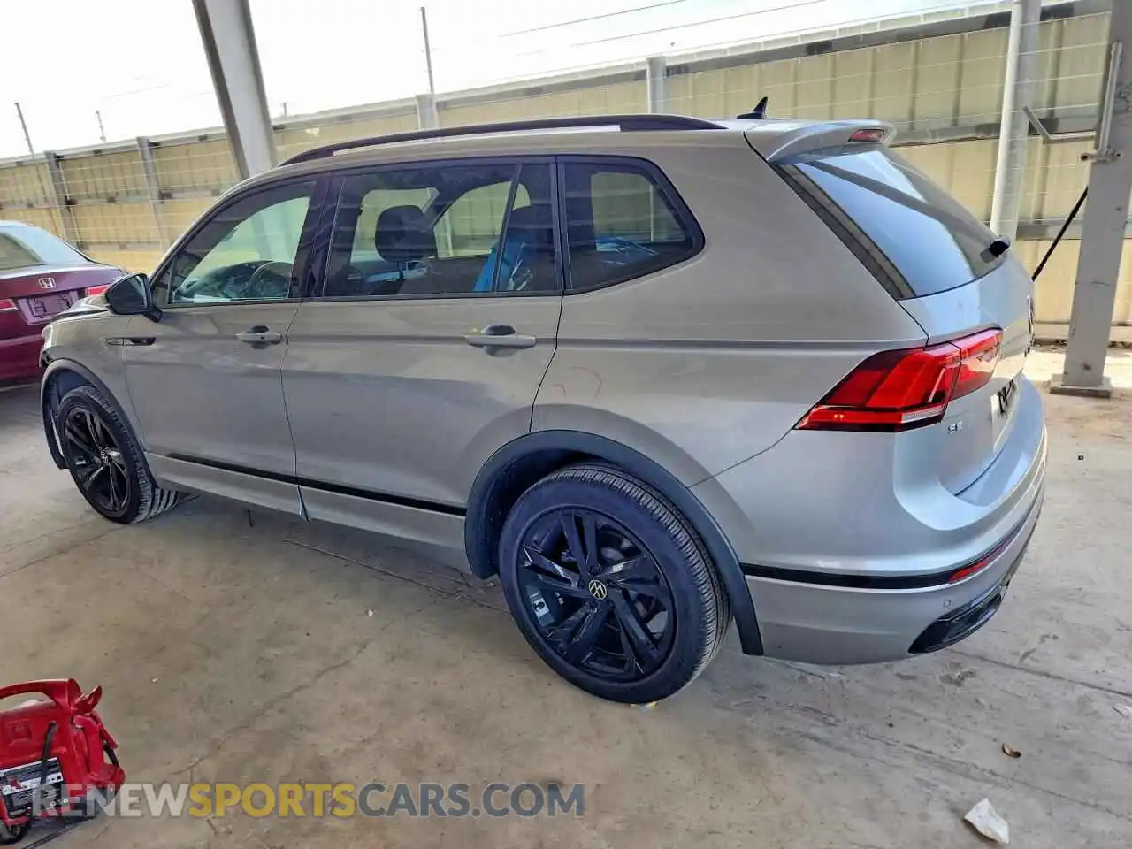2 Photograph of a damaged car 3VVCB7AX0RM082402 VOLKSWAGEN TIGUAN 2024