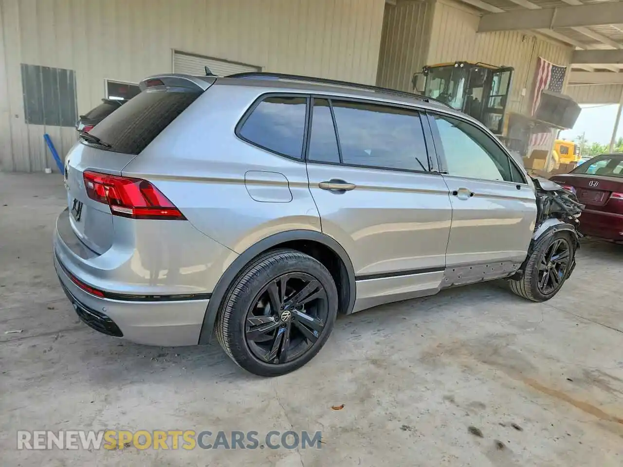 3 Photograph of a damaged car 3VVCB7AX0RM082402 VOLKSWAGEN TIGUAN 2024