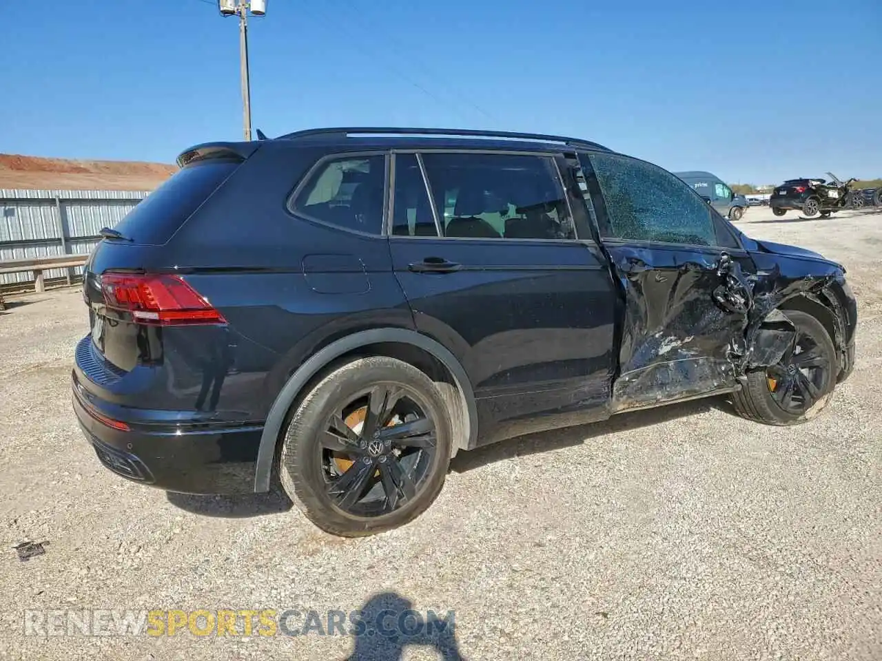3 fotografías del automóvil dañado 3VVCB7AX2RM003702 VOLKSWAGEN TIGUAN 2024
