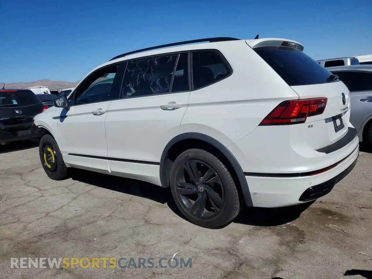 2 Photograph of a damaged car 3VVCB7AX2RM177317 VOLKSWAGEN TIGUAN 2024