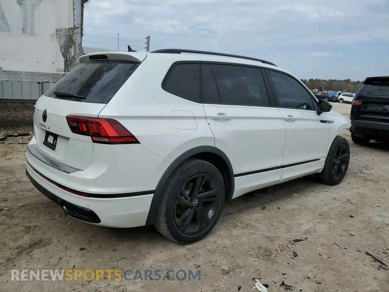 3 Photograph of a damaged car 3VVCB7AX5RM155165 VOLKSWAGEN TIGUAN 2024